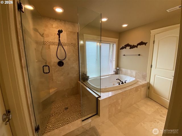545 E 18 Street, La Center, WA 98629
