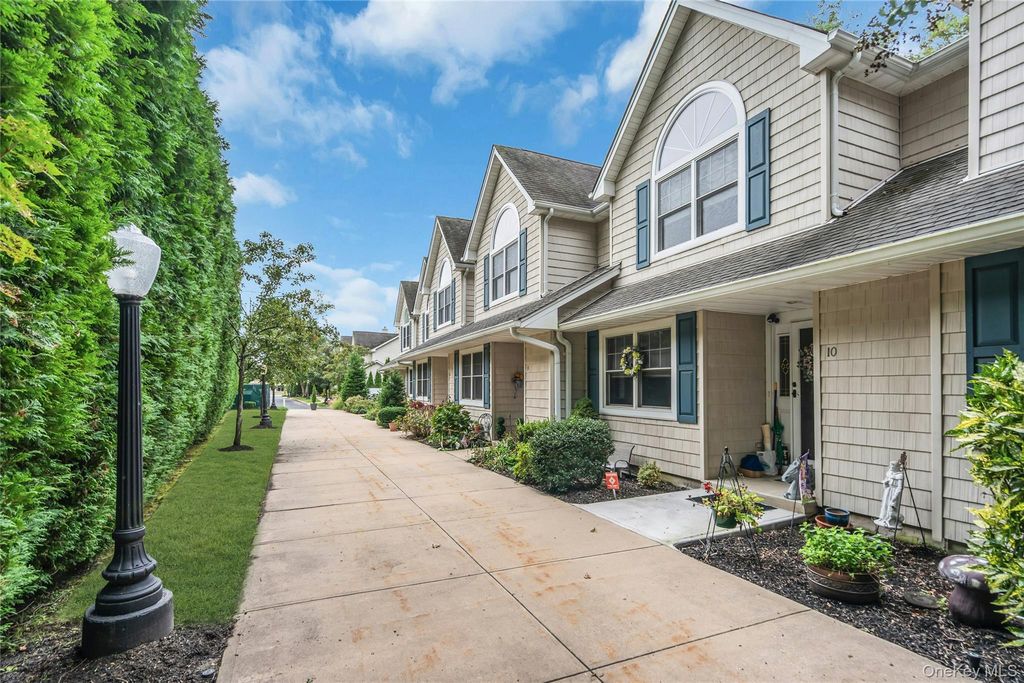 176 Merrick Road 10, Amityville, NY 11701 — photo 4