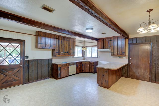 913 Pine Hill Road, Shreveport, LA 71107