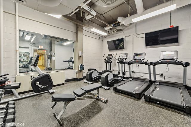 1850 N Clark Street 2104, Chicago, IL 60614