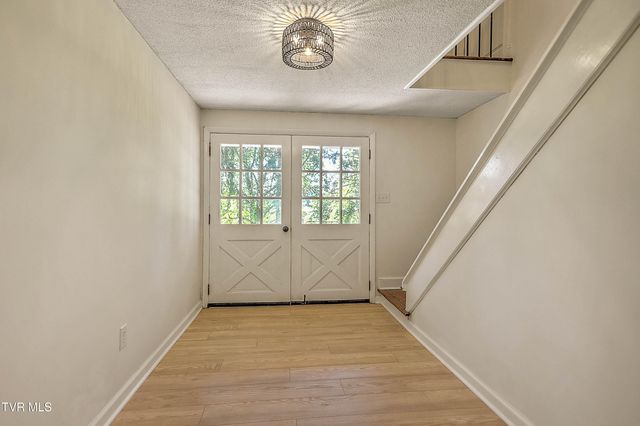 14127 King Mill Pike, Bristol, VA 24202