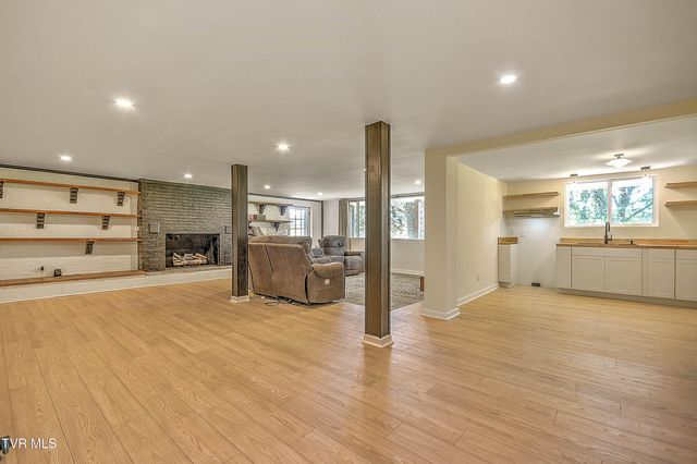 14127 King Mill Pike, Bristol, VA 24202