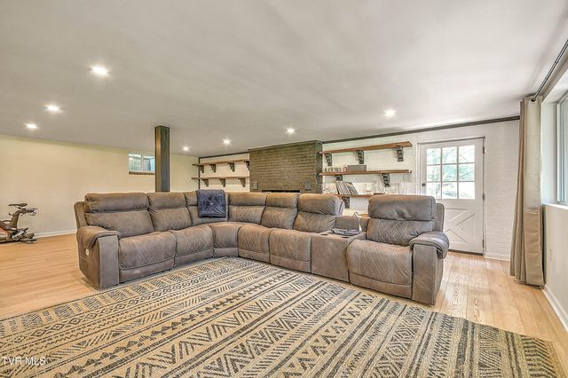 14127 King Mill Pike, Bristol, VA 24202