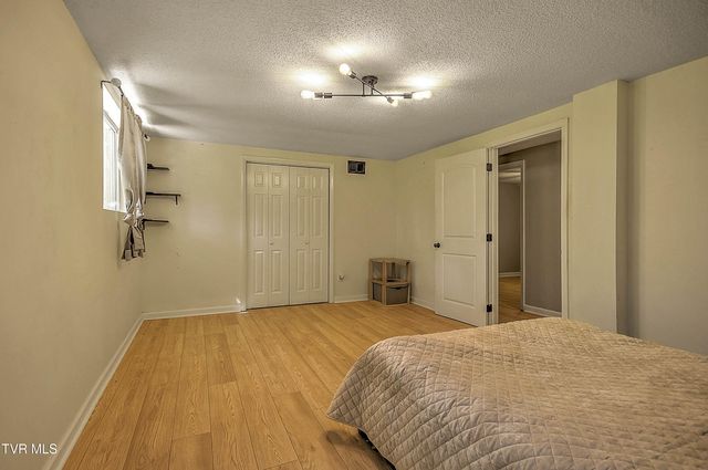 14127 King Mill Pike, Bristol, VA 24202