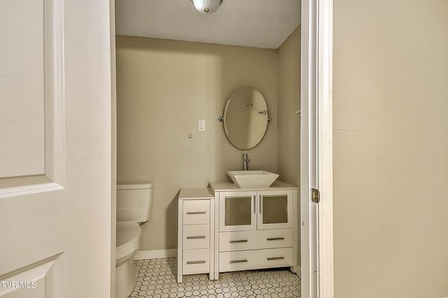 14127 King Mill Pike, Bristol, VA 24202