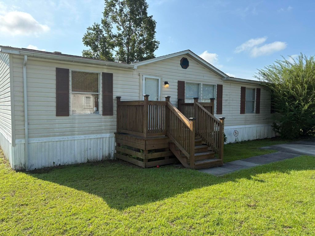 1045 Palm Dr., Conway, SC 29526 — exterior