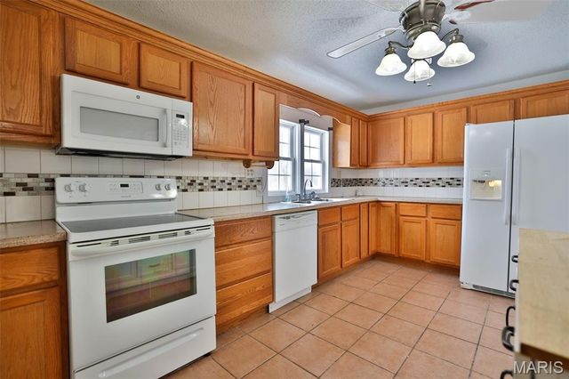 3421 Badley Avenue, Alton, IL 62002