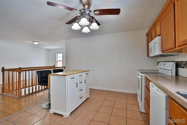 3421 Badley Avenue, Alton, IL 62002