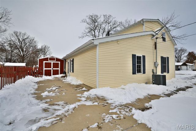 3421 Badley Avenue, Alton, IL 62002