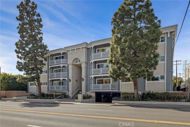 2411 Prospect Avenue 122, Hermosa Beach, CA 90254