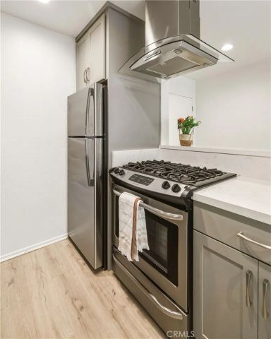 2411 Prospect Avenue 122, Hermosa Beach, CA 90254