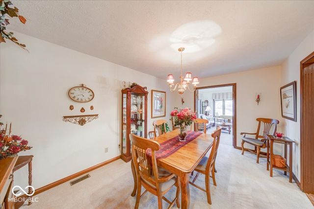 2371 Willow Lakes E Boulevard, Greenwood, IN 46143