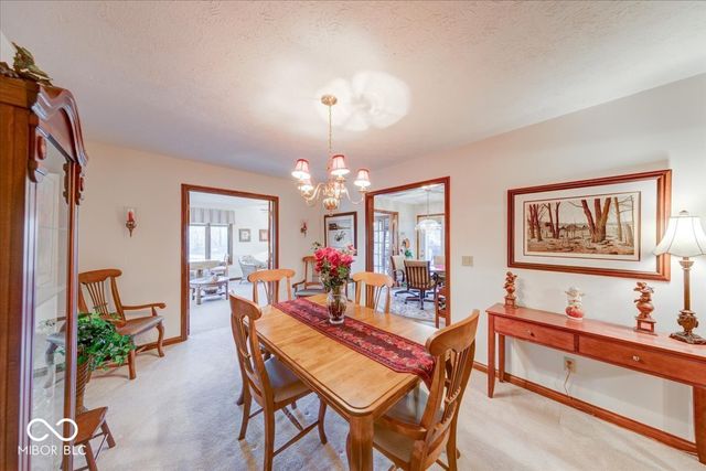 2371 Willow Lakes E Boulevard, Greenwood, IN 46143