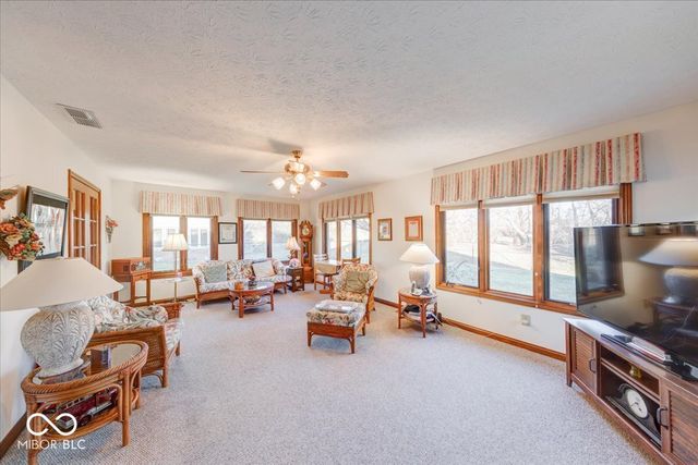 2371 Willow Lakes E Boulevard, Greenwood, IN 46143