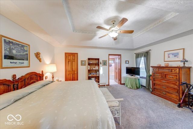 2371 Willow Lakes E Boulevard, Greenwood, IN 46143