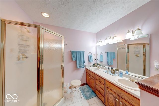 2371 Willow Lakes E Boulevard, Greenwood, IN 46143