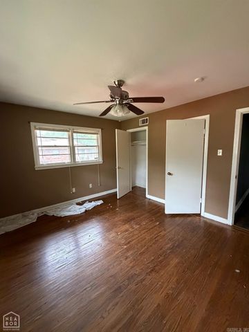 618 S Roselawn, West Memphis, AR 72301