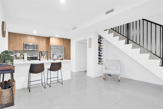 287 NW 13th Pl, Florida City, FL 33034