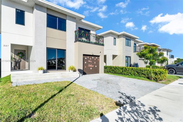 287 NW 13th Pl, Florida City, FL 33034