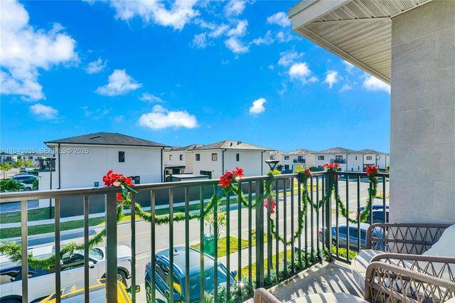 287 NW 13th Pl, Florida City, FL 33034