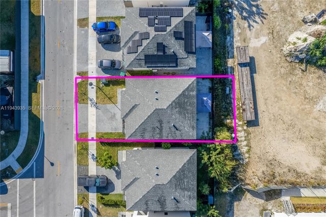 287 NW 13th Pl, Florida City, FL 33034