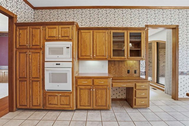 1414 E Twin Brook Terrace, Mustang, OK 73064