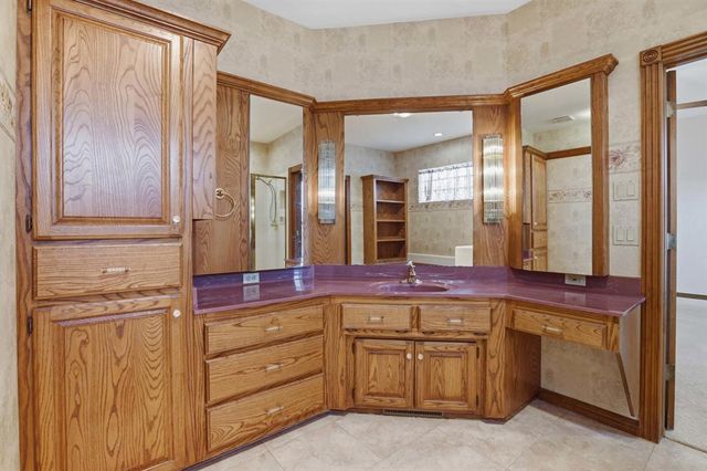 1414 E Twin Brook Terrace, Mustang, OK 73064