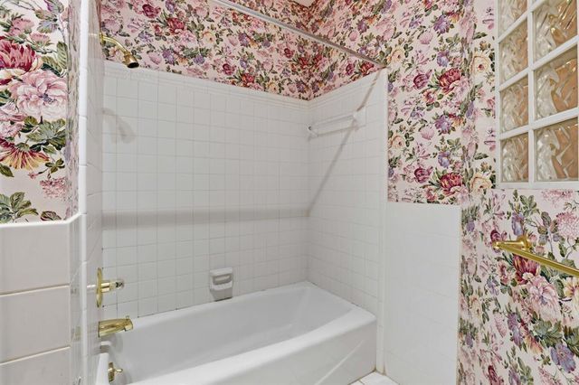 1414 E Twin Brook Terrace, Mustang, OK 73064