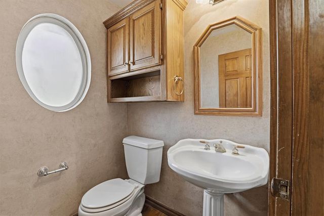 1414 E Twin Brook Terrace, Mustang, OK 73064