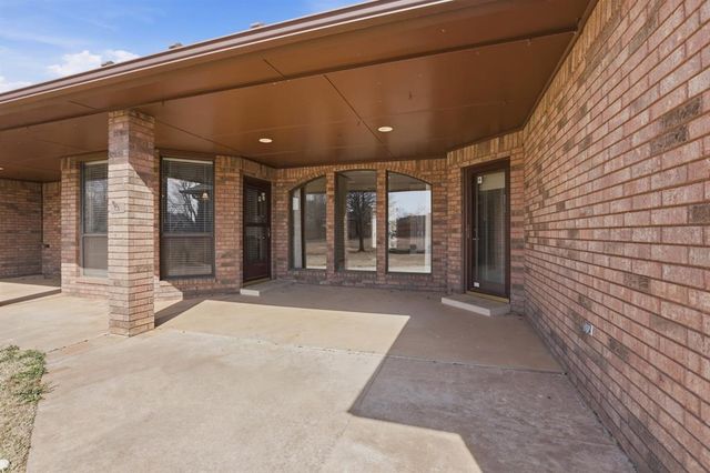 1414 E Twin Brook Terrace, Mustang, OK 73064