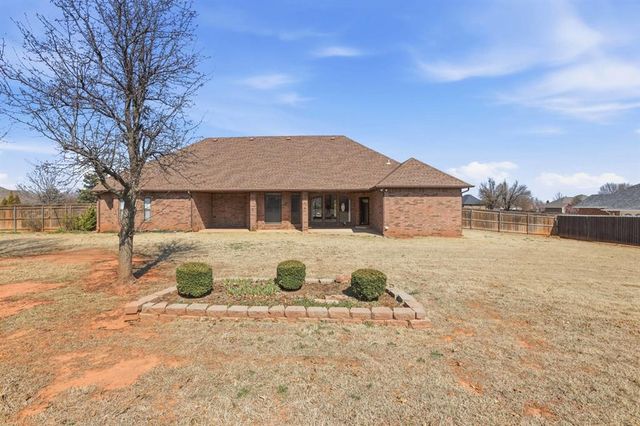 1414 E Twin Brook Terrace, Mustang, OK 73064