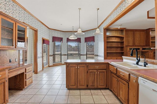 1414 E Twin Brook Terrace, Mustang, OK 73064