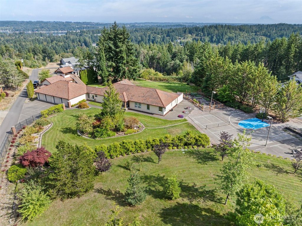 5149 NW Viewpoint Lane, Bremerton, WA 98312