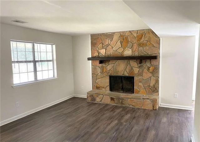 2878 Old South Drive, Jonesboro, GA 30236