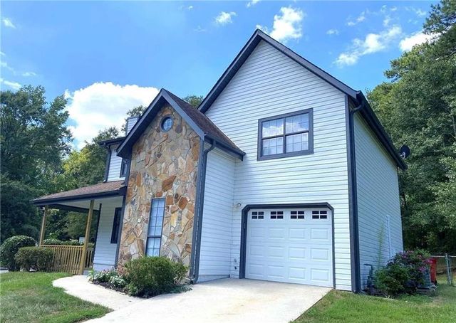 2878 Old South Drive, Jonesboro, GA 30236