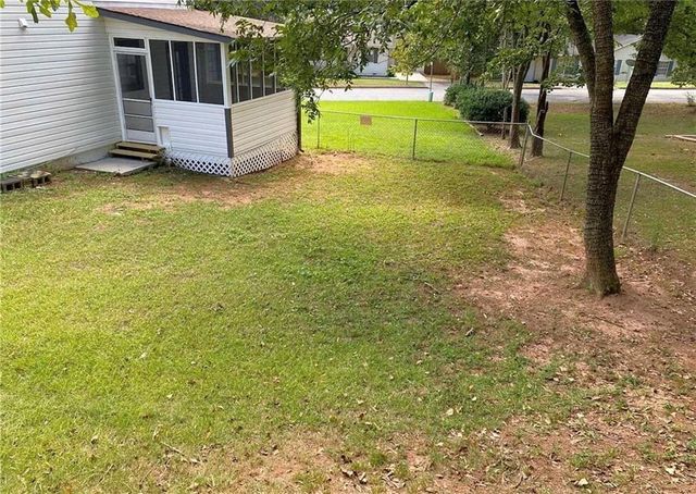 2878 Old South Drive, Jonesboro, GA 30236