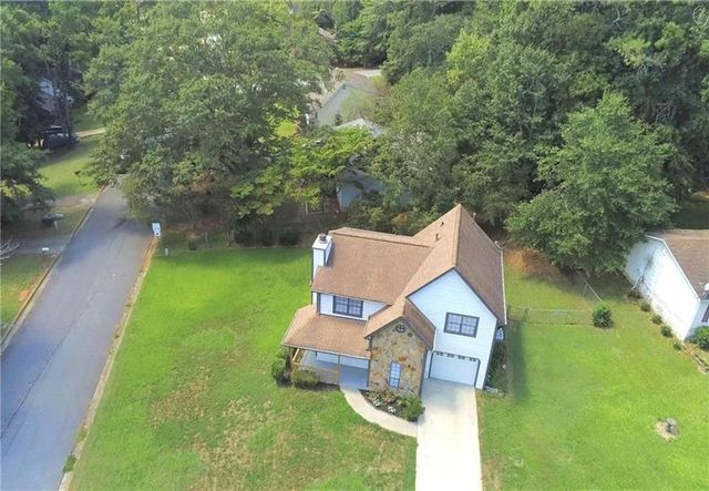 2878 Old South Drive, Jonesboro, GA 30236