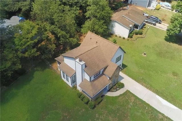 2878 Old South Drive, Jonesboro, GA 30236