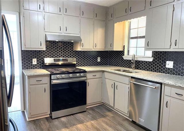 2878 Old South Drive, Jonesboro, GA 30236