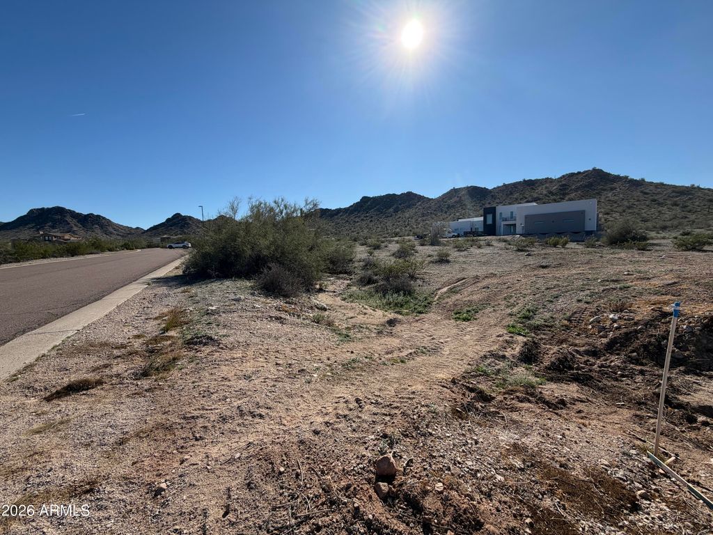 16562 W SANTA LORETTA Drive 42, Goodyear, AZ 85338 — photo 2