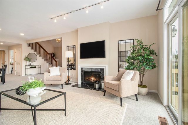 2766 Maitland Drive, Ann Arbor, MI 48105