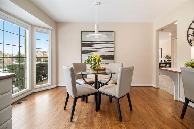 2766 Maitland Drive, Ann Arbor, MI 48105