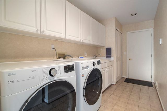 2766 Maitland Drive, Ann Arbor, MI 48105