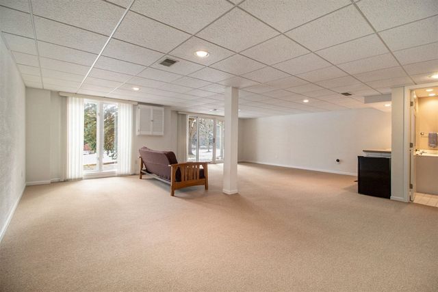 2766 Maitland Drive, Ann Arbor, MI 48105