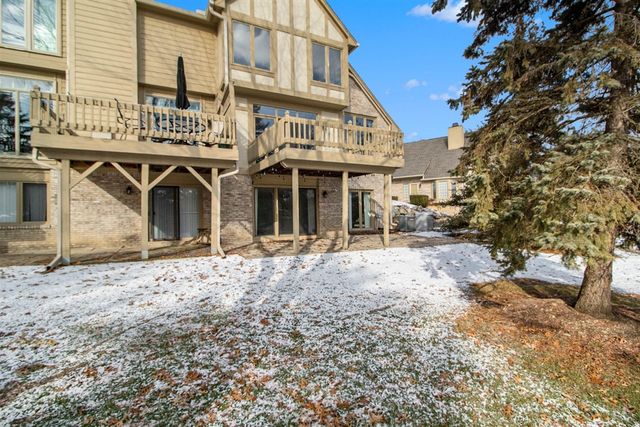 2766 Maitland Drive, Ann Arbor, MI 48105