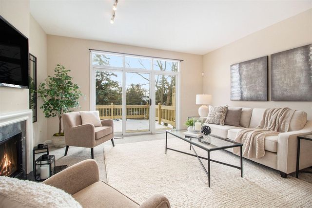 2766 Maitland Drive, Ann Arbor, MI 48105