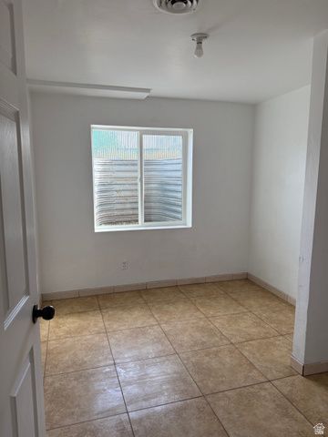 5953 W CAPE COD DR, West Valley City, UT 84128