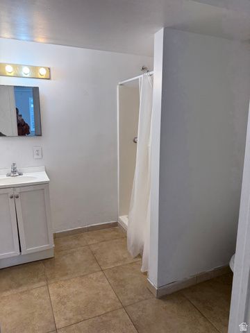 5953 W CAPE COD DR, West Valley City, UT 84128