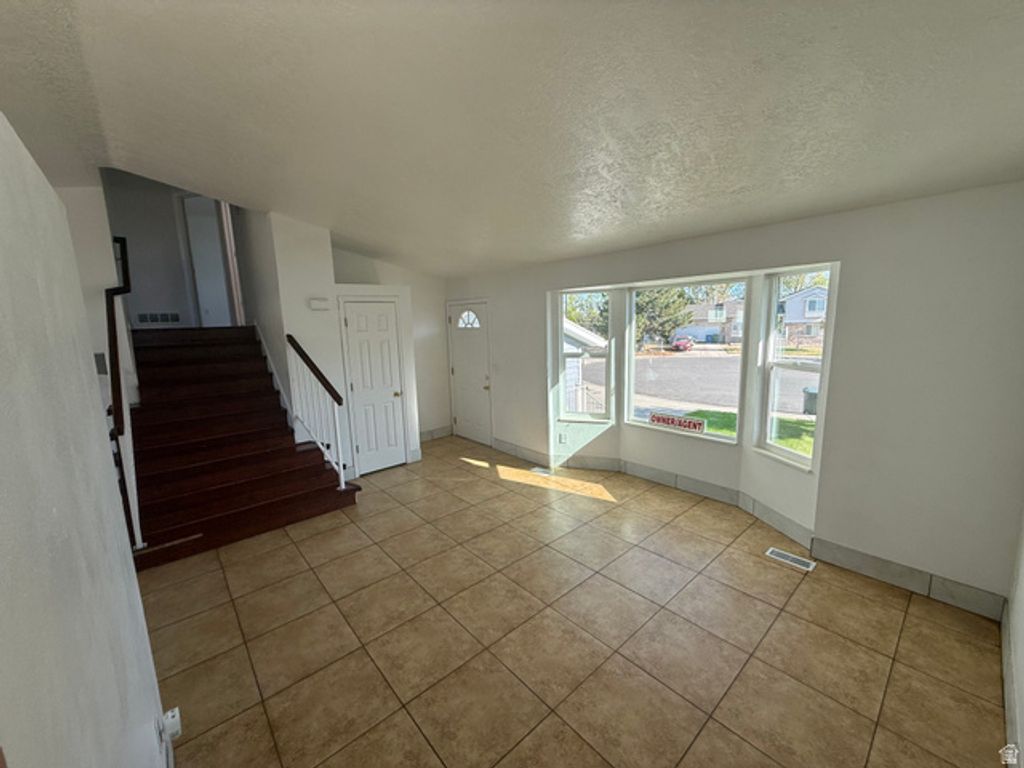 5953 W CAPE COD DR, West Valley City, UT 84128 — photo 4
