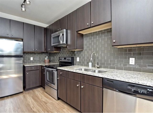 1900 Barton Springs RD 5004, Austin, TX 78704